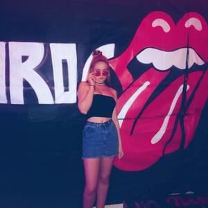 Meet your Posher, Nina